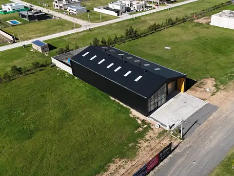 Galpón 800m2 S/lote 20x66 A Estrenar Paseo La Liebre Cañuelas