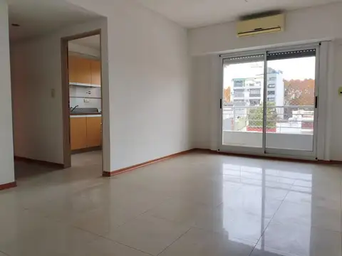 Arismendi 2600, Piso 3