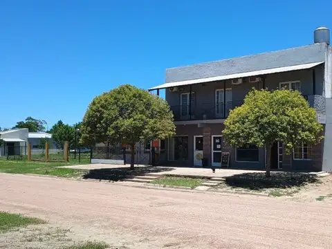 Saavedra Y Cordoba 100