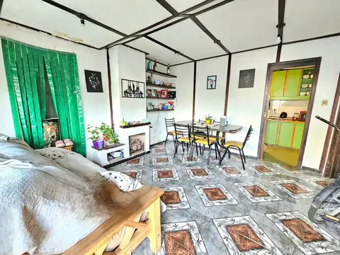 Depto Tipo Casa 3 ambientes con 1 baño