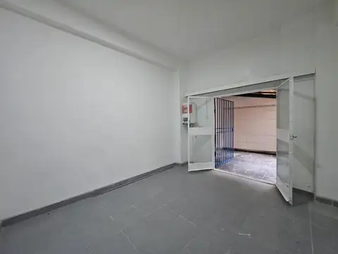 San Luis 2800, Piso PB