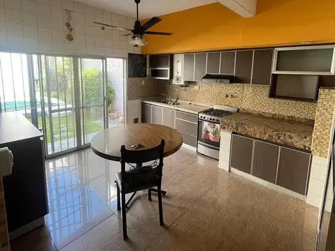 VENTA CASA AVELLANEDA PIÑEYRO PILETA APTA CREDITO