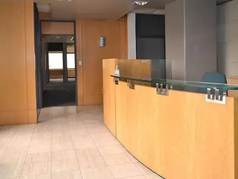 Oficina en Alquiler al Oeste