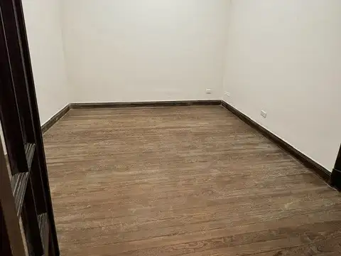 Avenida Juan Bautista Alberdi 800, Piso PB