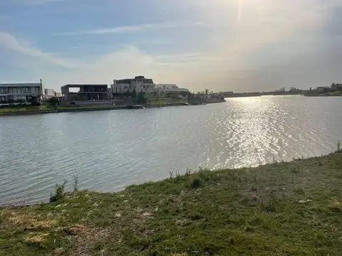 Terreno en Venta en Countries y Barrios Cerrados en Pilar, USD 88.000