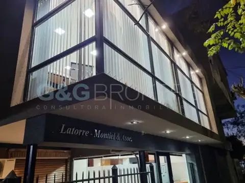 OFICINA EN ALQUILER MORENO