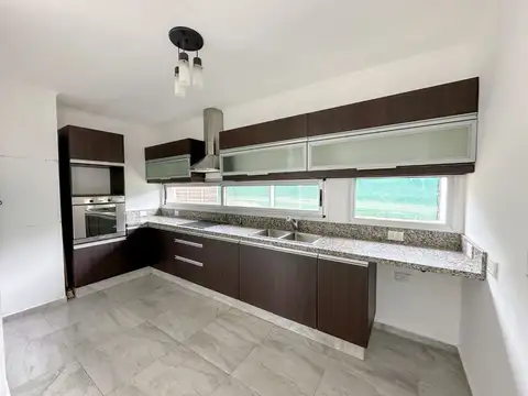 Casa en Venta en Villa Parque Siquiman, USD 129.000
