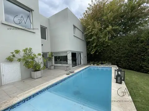 Casa en Alquiler en Arenas del Sur, USD 3.000