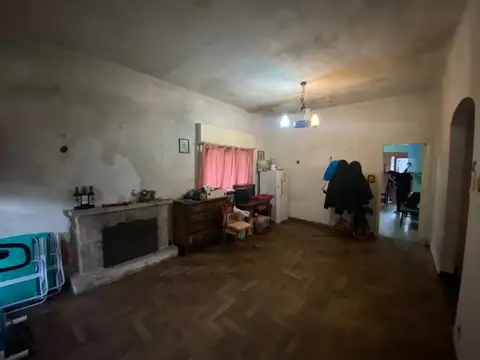 VENTA  CASA A REFACCIONAR EN BELLA VISTA 