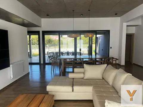 Casa en Venta en Costa Esmeralda, USD 399.000