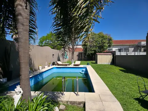 Casa en Venta en Castelar Norte, USD 380.000