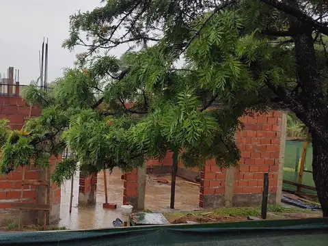 Casa  a la Venta en El Casco de Alvarez,La Reja,Moreno