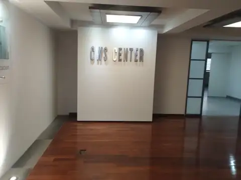 Oficina Monoambiente con 4 baños