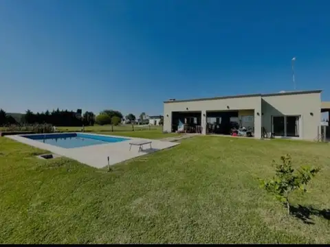 Casa en Venta en Horizontes al Sur, USD 205.000