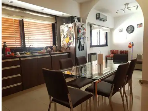 CASA FLORESTA  Residencial 3Amb+Hab.Serv 3Baños Tza Quincho