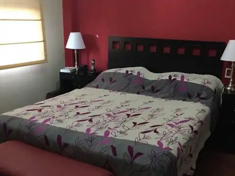 CASA 4 AMBIENTES CON COCHERA DOBLE