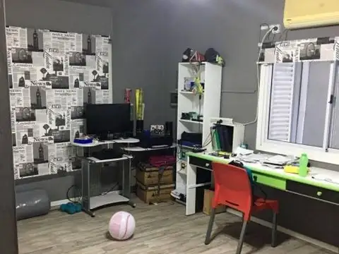 Casa en Venta en Villa Luzuriaga, USD 230.000