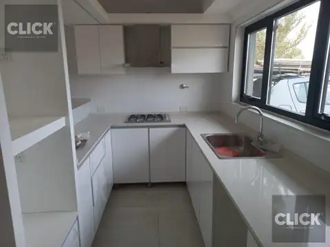 Casa 6 ambientes con 3 baños