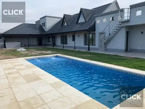 Casa 6 ambientes en venta en Barrio Lagos de San Eliseo