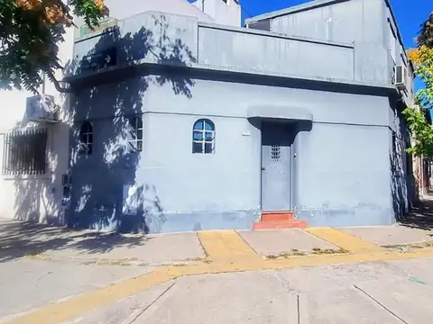 VENTA Casa 4 amb p/reciclar NUÑEZ / SAAVEDRA