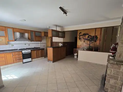 Depto Tipo Casa 4 ambientes con 2 baños