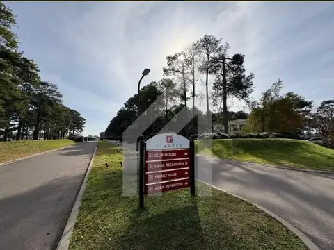 Terreno en Venta de 1793,0 m2