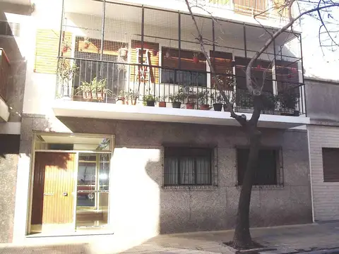 15 De Noviembre De 1889 1600, Piso 2