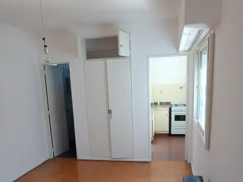 Departamento en Alquiler en Balvanera, $ 650.000