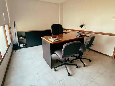 Oficina en Alquiler en Centro, $ 250.000