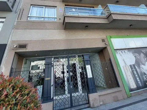 Moliere y Av. Rivadavia 9800, Piso 8