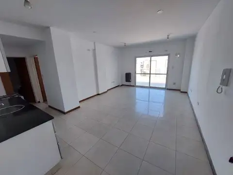 Monoambiente con balcón al contrafrente en Villa Luro