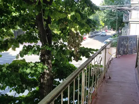 Calle 4 1200, Piso 1