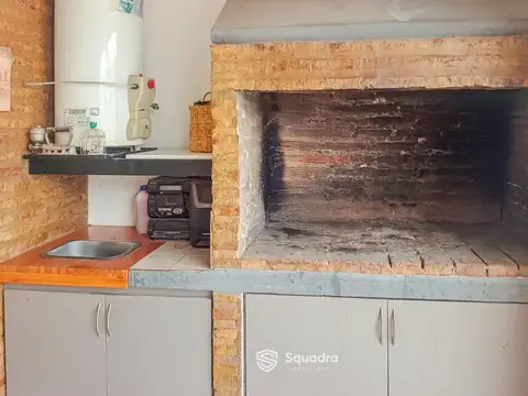 Casa en Venta con 3 cocheras