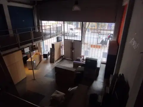 Local en Alquiler en Mataderos, $ 2.000.000