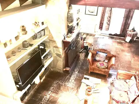 Casa en Venta con 7 cocheras