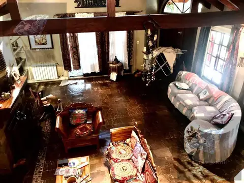 Casa en Venta con 7 cocheras