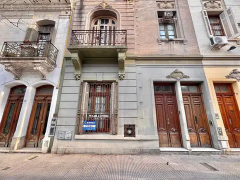 Ciudad de la Paz al 700, Colegiales