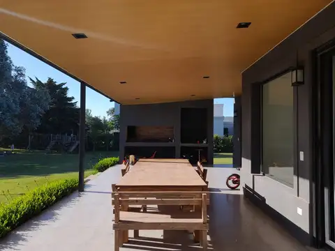 Quinta en Alquiler Temporal en San Antonio De Areco, USD 2.500