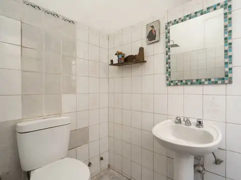 Depto Tipo Casa 6 ambientes con 2 baños