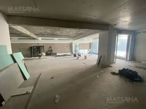 Oficina en Alquiler al Sur