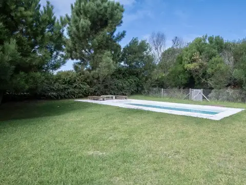 CASA CON PILETA COSTA ESMERALDA GOLF1