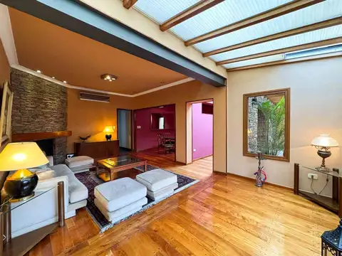 Casa 6 ambientes con 3 baños