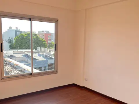 Departamento en Alquiler en Haedo, $ 600.000