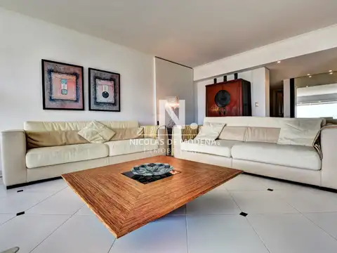 Departamento 5 ambientes con 4 baños