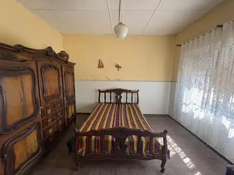 Candido Cabrera 1200