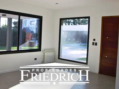 Casa en Alquiler en Barrio Privado Astorga, USD 2.000