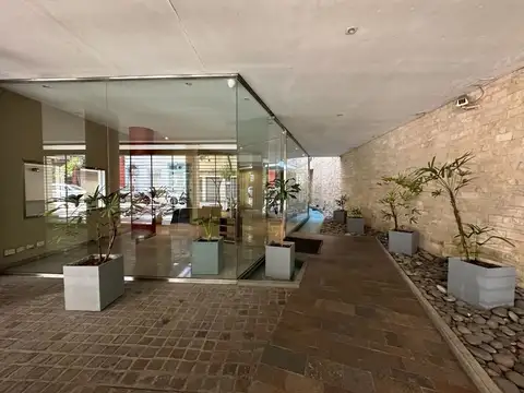 Avenida Carlos Calvo 1600