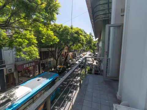 Oficina 4 ambientes con 2 baños