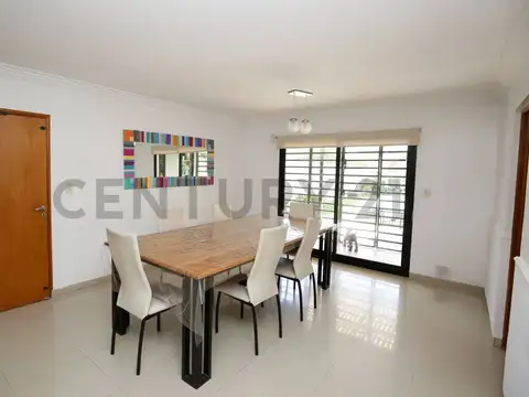 Casa en Venta en City Bell, USD 180.000