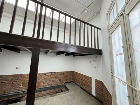 Casa 6 ambientes con 2 baños